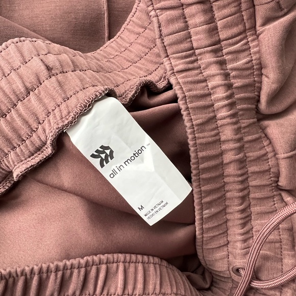 Target All in Motion Matching Set in Maeve - Picture 3 of 3